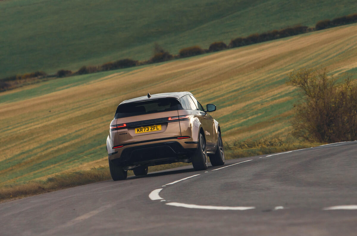04 Range Rover Evoque RT 2024 rear driving