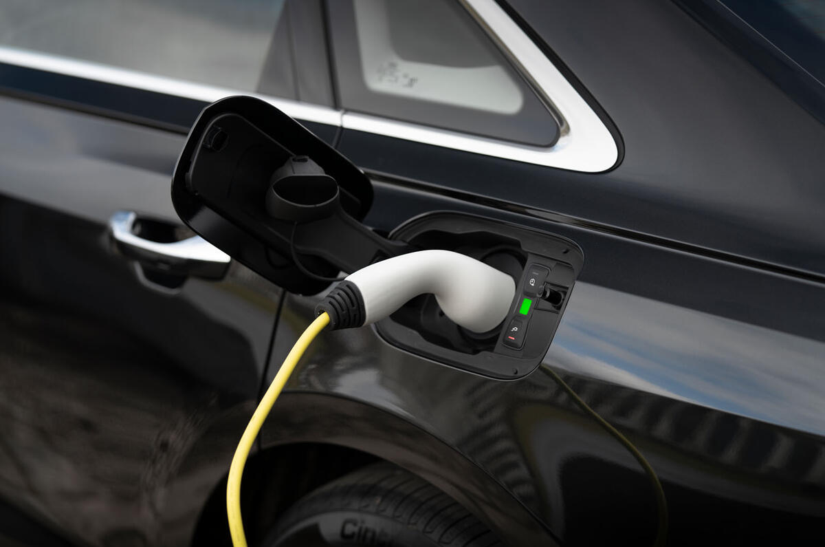 Audi A8 60 TFSIe 2020 road test review - charging