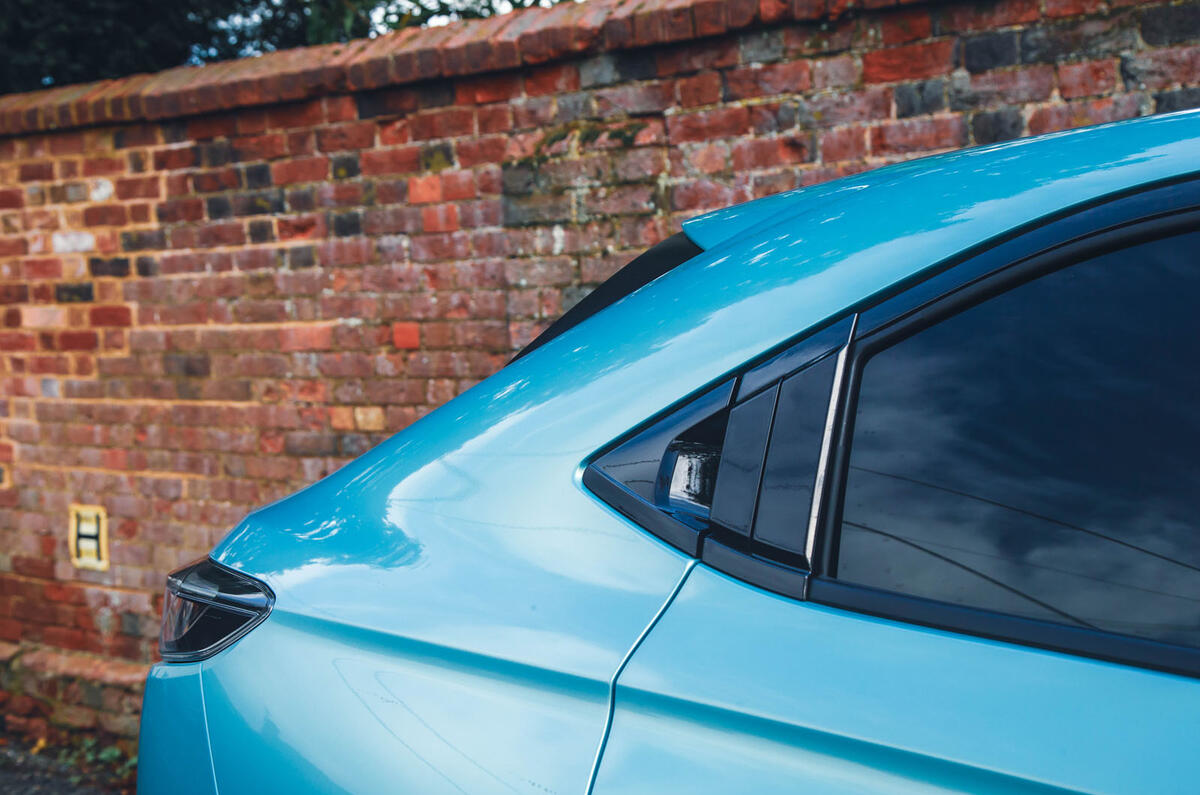 honda eny1 review 2023 007 door handle