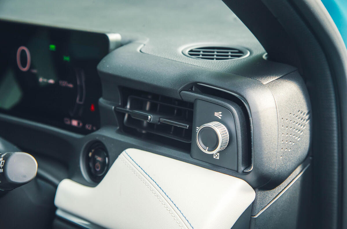 honda eny1 review 2023 019 buttons