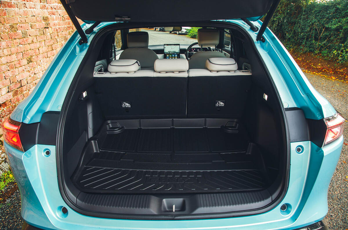 honda eny1 review 2023 020 boot