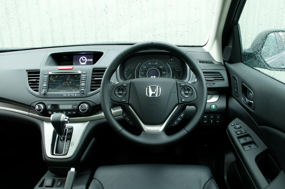 Mazda CR V Mk4 dashboard