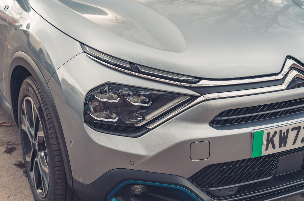 Citroen eC4X front light