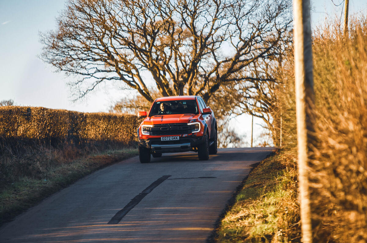 Ford Ranger Raptor another front