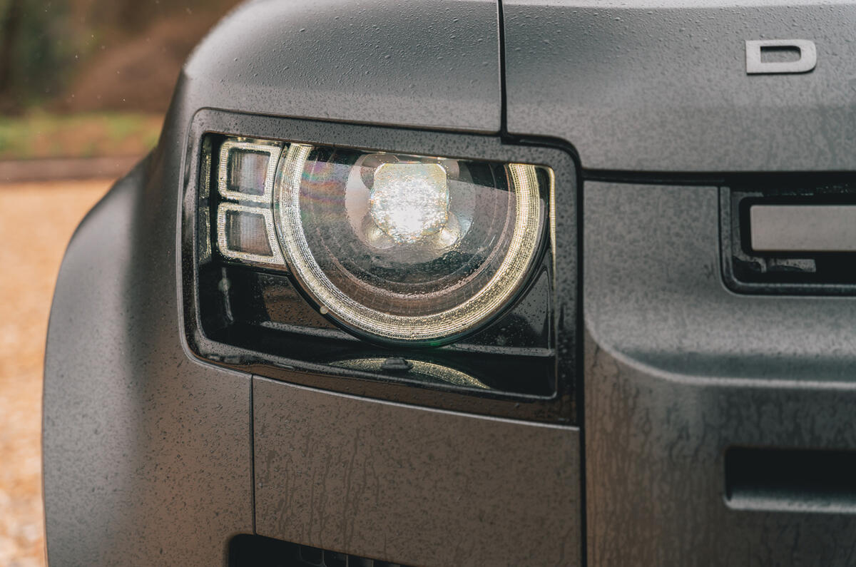 Land Rover Defender 130 front light