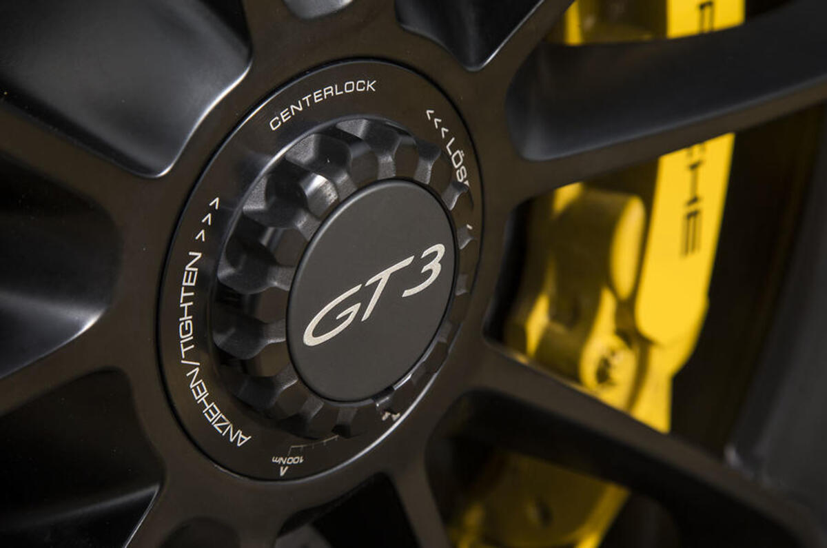 Porsche 911 GT3 centre locking nut