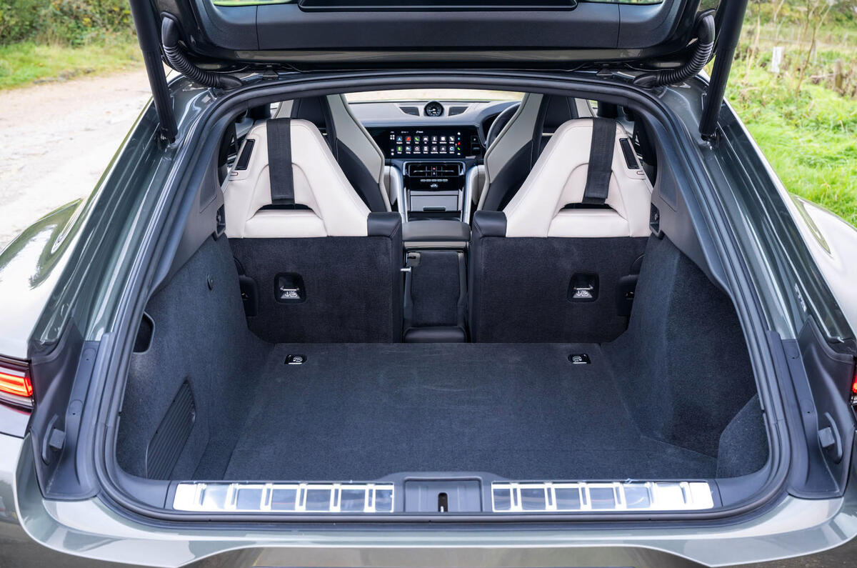 porsche Panamera 4 E Hybrid review 2025 015 boot