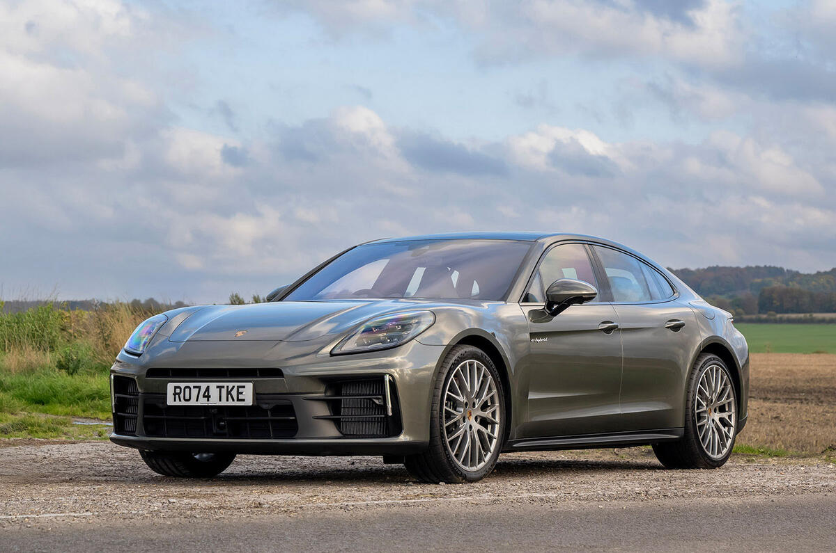 porsche Panamera 4 E Hybrid review 2025 021 front static