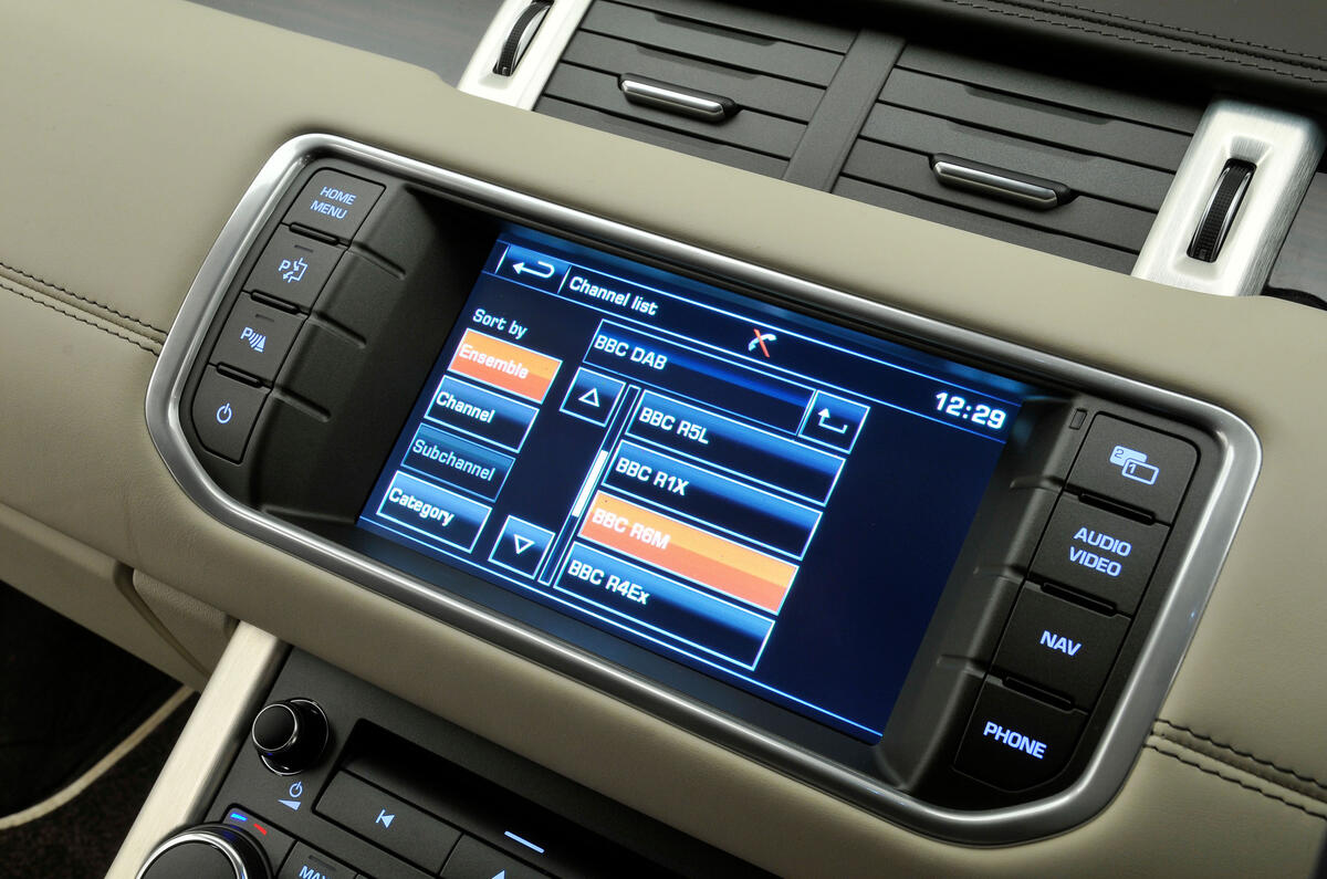 Range Rover Evoque infotainment