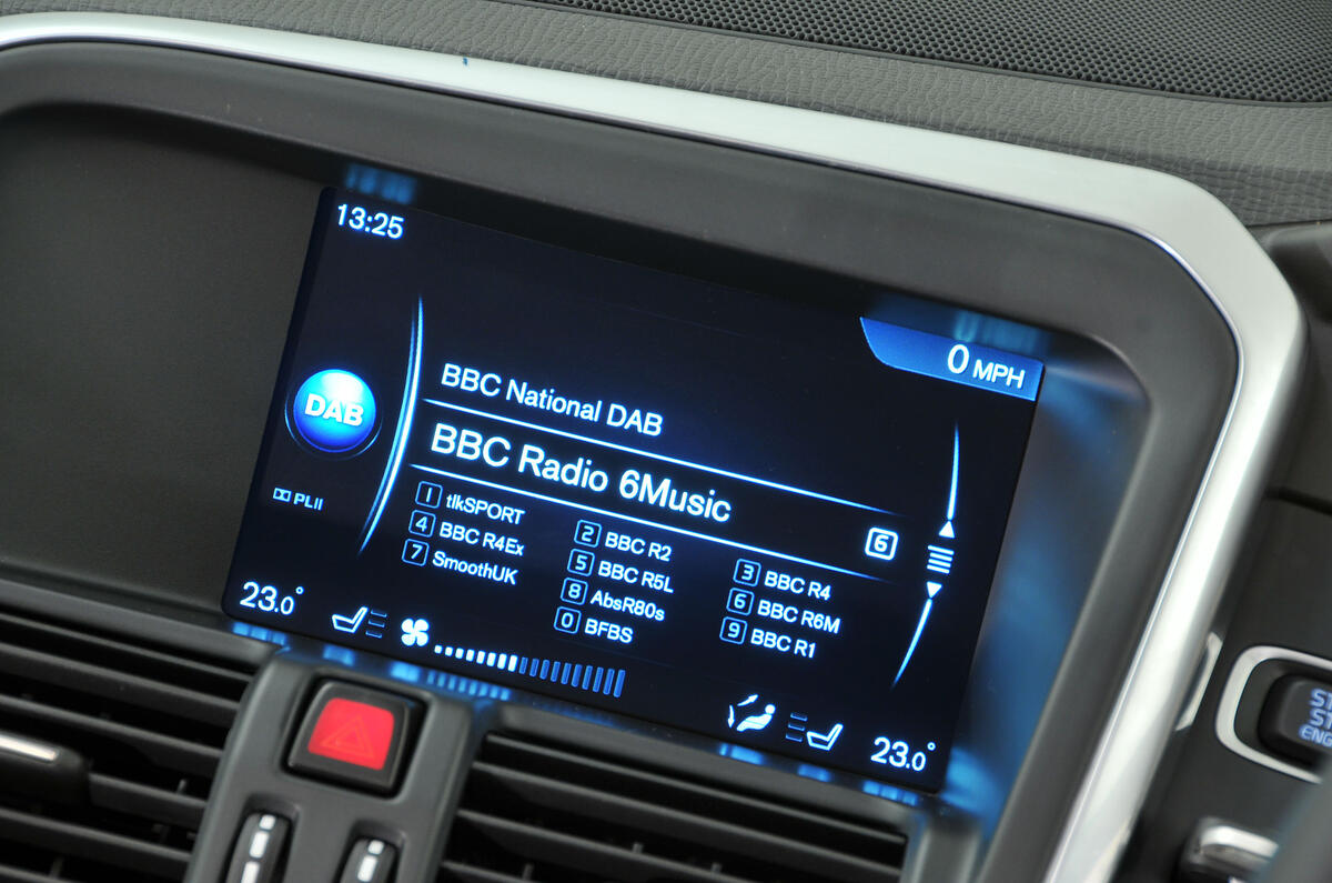 Volvo XC60 infotainment system