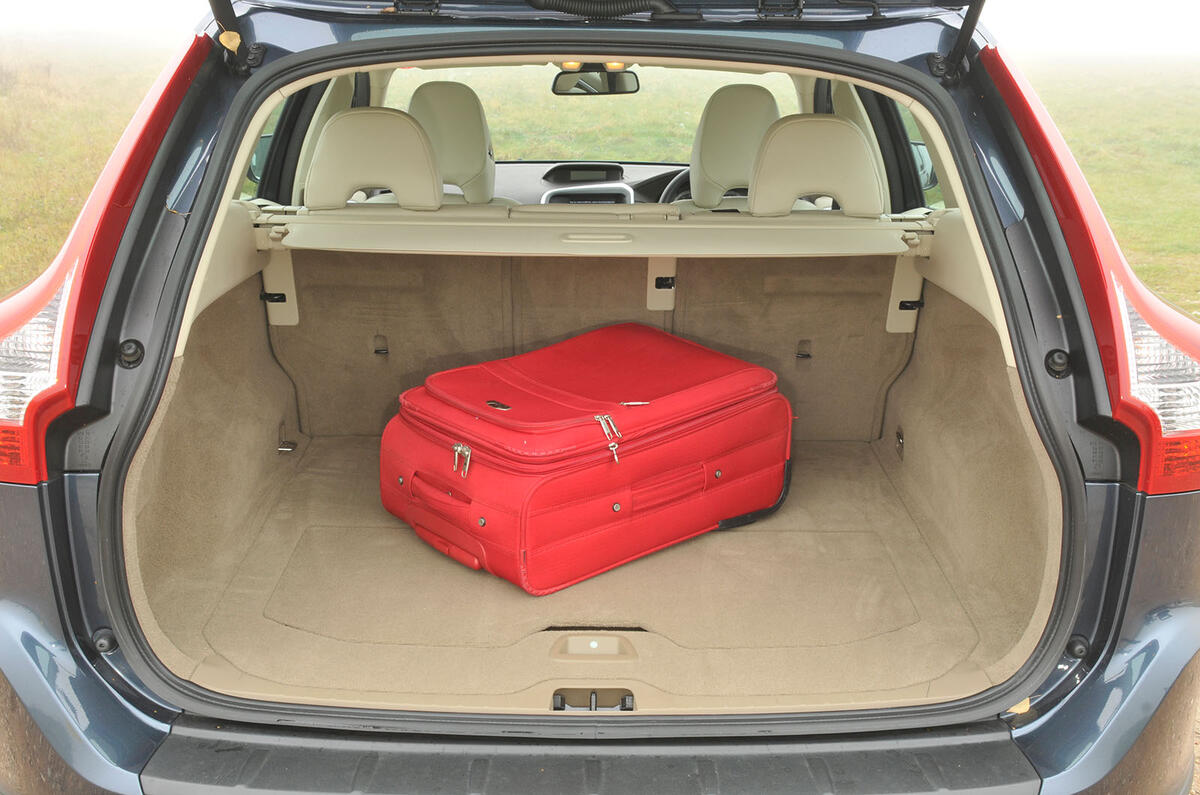 Volvo XC60 boot