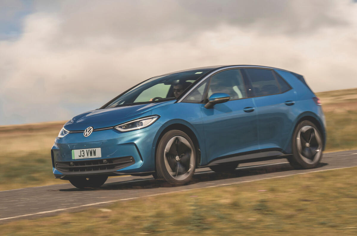vw id3 review 2023 04 panning