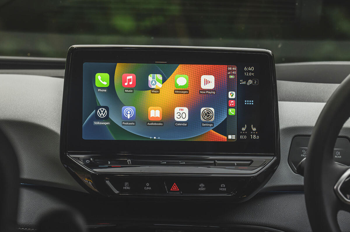 vw id3 review 2023 09 carplay